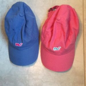 vineyard vines set of hats
